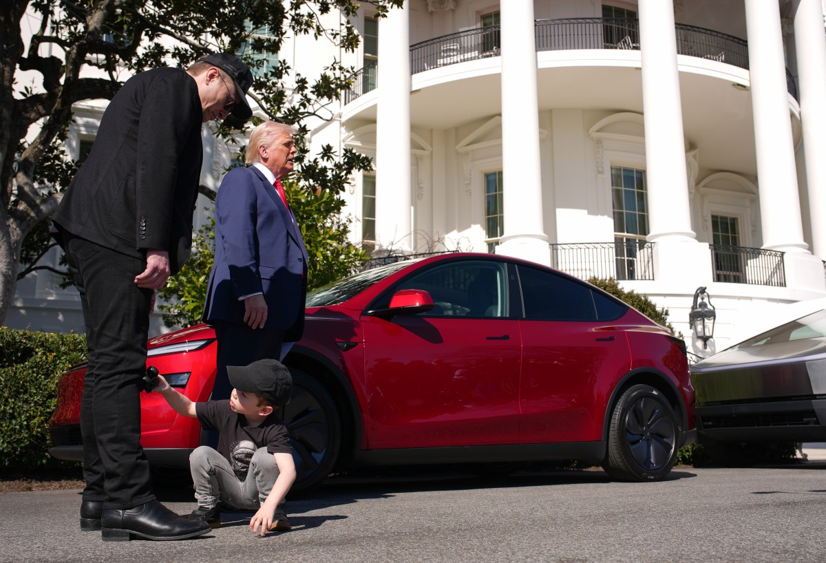 TechCrunch Mobility: Inside Waymo’s deal with SFO, Elon’s moment of truth, and BYD’s breakthrough