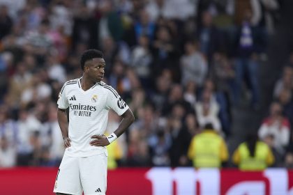 ‘He is their special footballer who needs to produce miraculous things, the fact that he’s had a slight dip in accuracy and confidence, and it’s being whistled by the Bernabeu, it’s a drama’ Graham Hunter explains ongoing Vinicius Jr turmoil