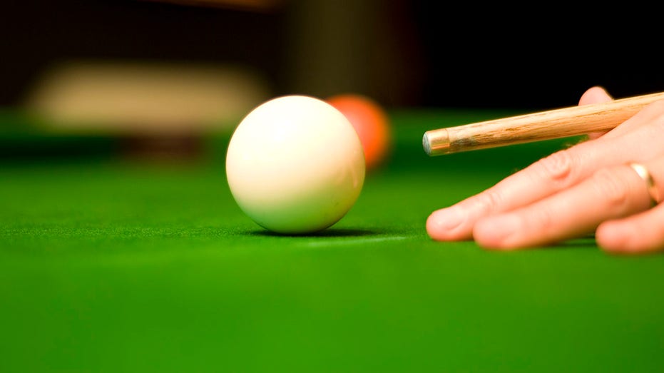 Pro snooker player admits stealing brother’s corpse for send-off at pub: ‘I said I was going to see him again’