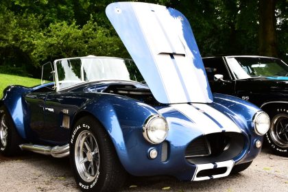 Why Is The Ford 427 V8 Engine Called The Side-Oiler?