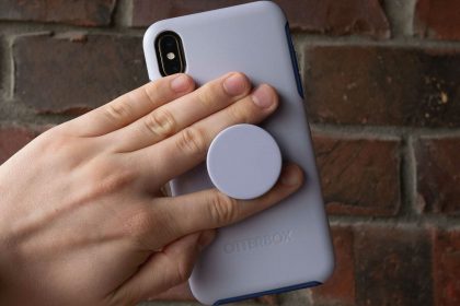 OtterBox temporarily suspends shipments to Quebec