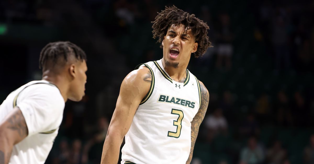 Michigan landed best transfer portal player in college basketball, but he might never play for them