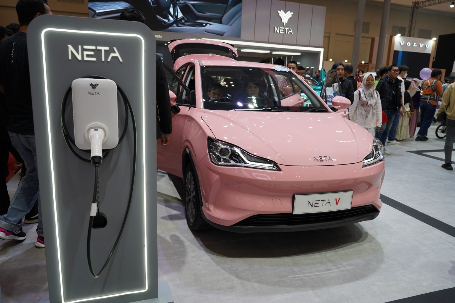 Neta Auto loses execs as it pushes into global markets