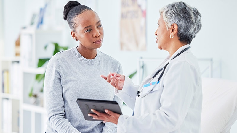 Score Predicts Advanced Colorectal Neoplasia in Young Adults