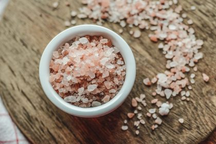 Table salt vs. Himalayan pink salt: Which is healthier?