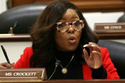 Jasmine Crockett slammed for comparing Trump to MS-13 member: ‘Complete lunatic’
