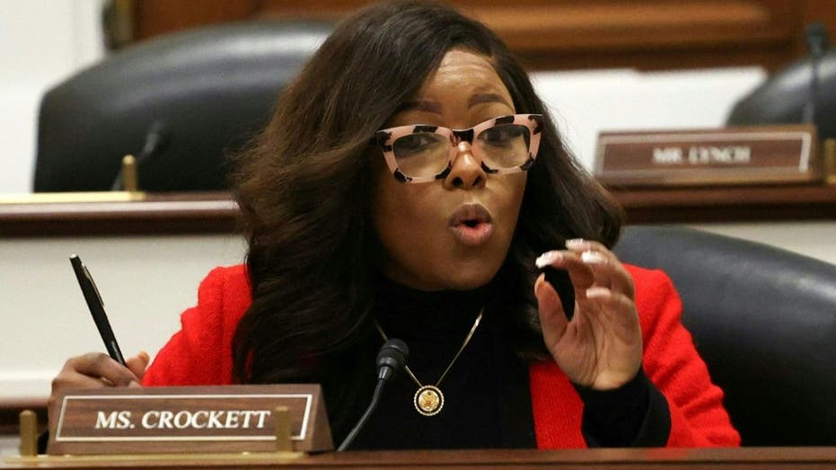 Jasmine Crockett slammed for comparing Trump to MS-13 member: ‘Complete lunatic’