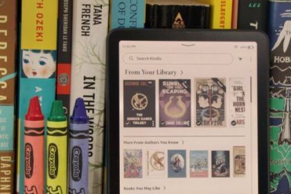 Review: Amazon’s Kindle Colorsoft is something less than “a Paperwhite with color”