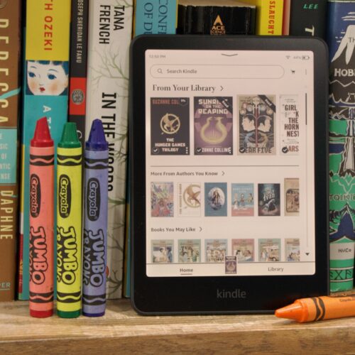 Review: Amazon’s Kindle Colorsoft is something less than “a Paperwhite with color”