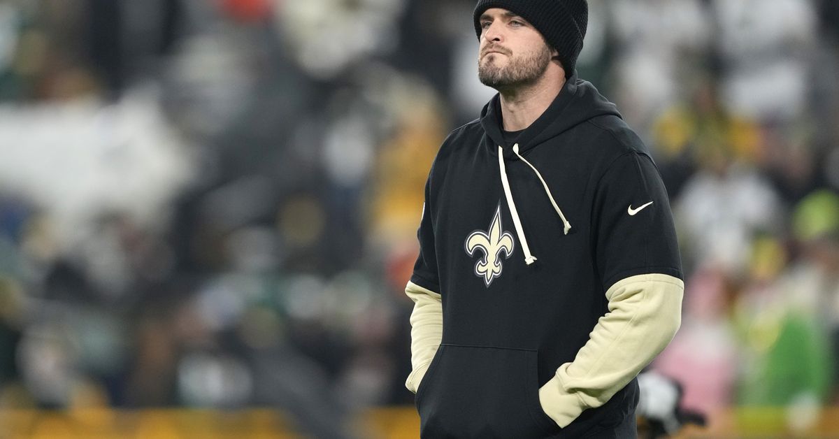 Fleur-de-Links, April 17: Should the Saints cut Derek Carr?