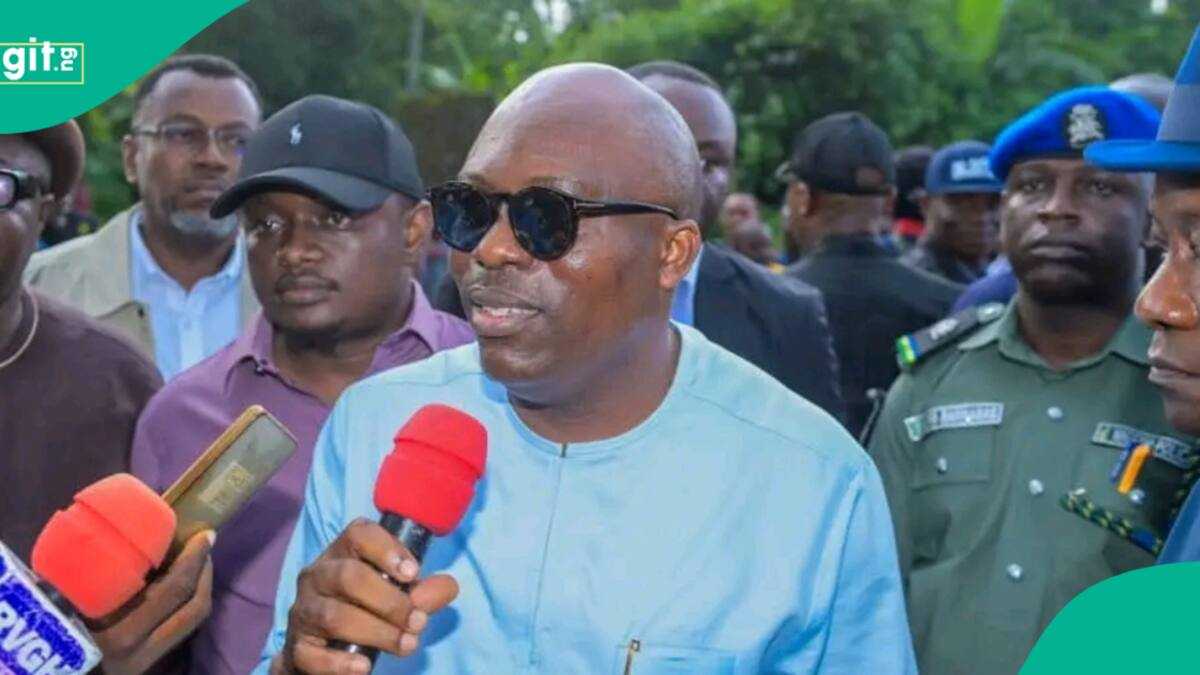 Breaking: Video emerges as suspended Rivers governor returns to Port Harcourt
