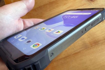 This $200 Android phone has no business being so highly functional