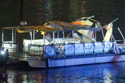1 dead after Florida ferry packed with passengers struck by boat in hit-and-run: ‘Mass casualty incident’