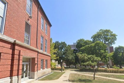 Illinois State University issues emergency alert in manhunt for gun-toting suspect