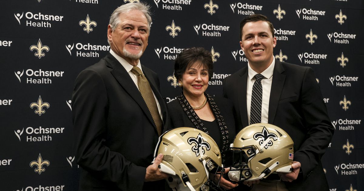 Saints may be looking to trade up from pick 40, per report