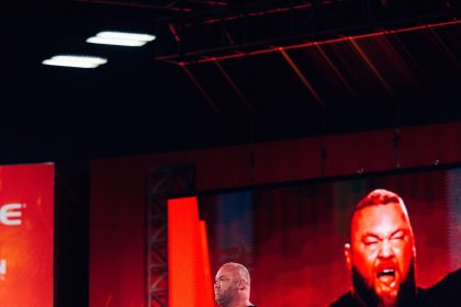 The Mountain Pulled Over 1,000 Pounds—And Barely Missed a Deadlift World Record