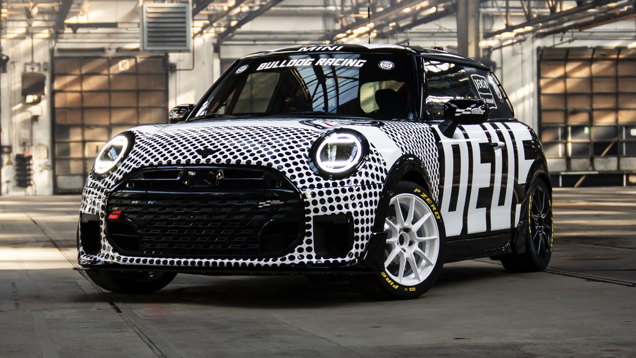 The New Mini JCW Is Taking On The Nürburgring 24 Hours