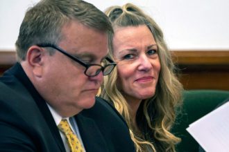 ‘Doomsday Mom’ Lori Vallow seeks new murder conspiracy trial, claiming juror misconduct
