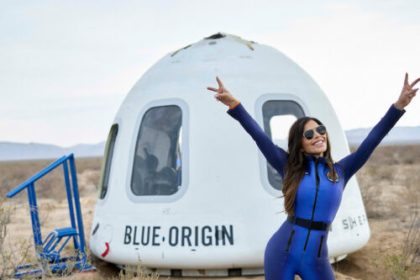 Trump official to Katy Perry and Bezos’ fiancée: “You cannot identify as an astronaut”