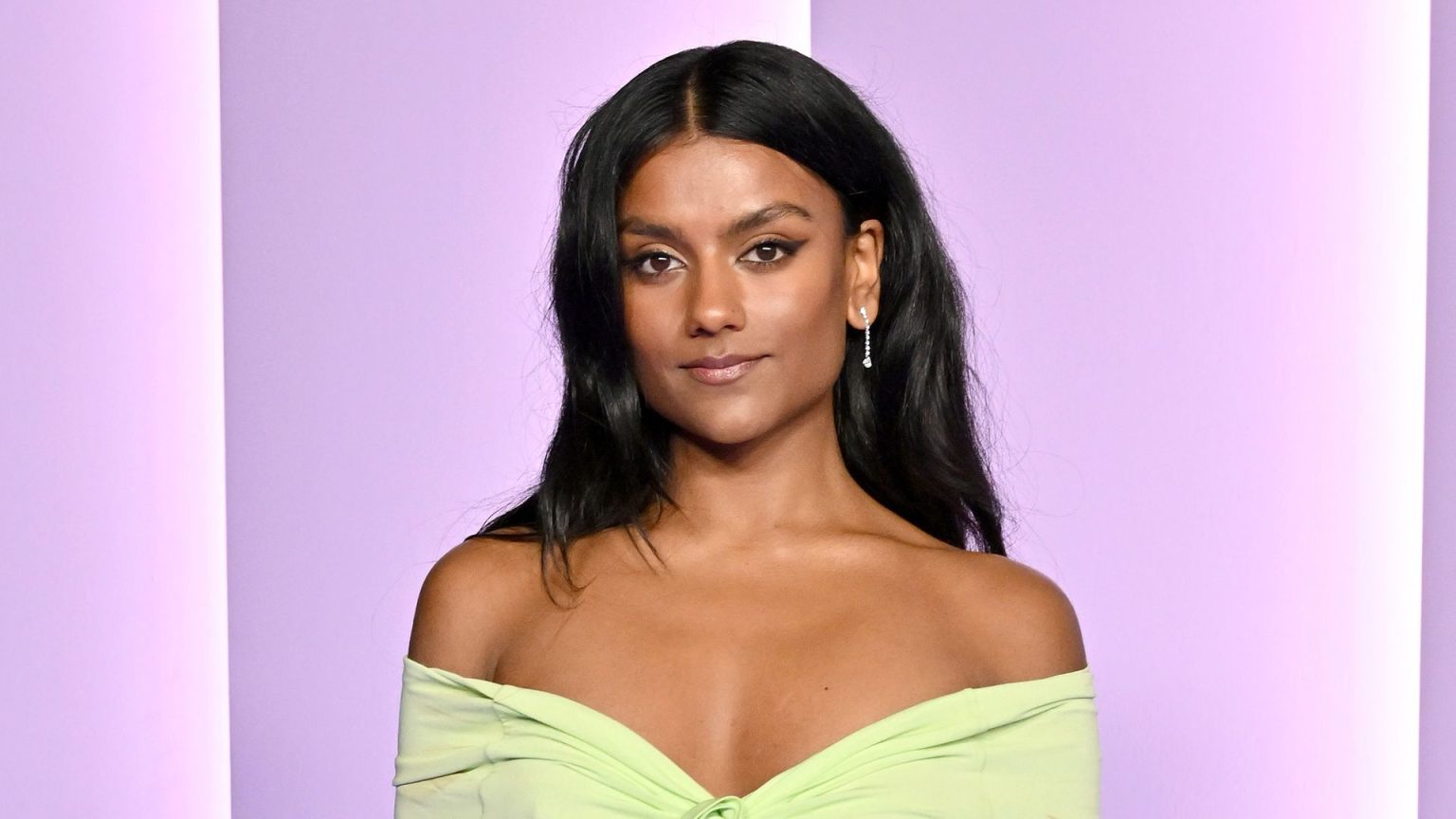 Simone Ashley’s yellow bodycon dress is a spring dream