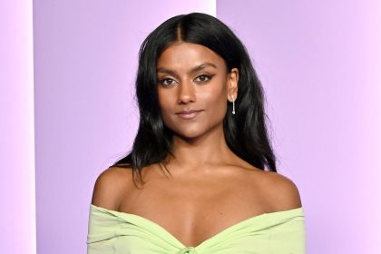 Simone Ashley’s yellow bodycon dress is a spring dream