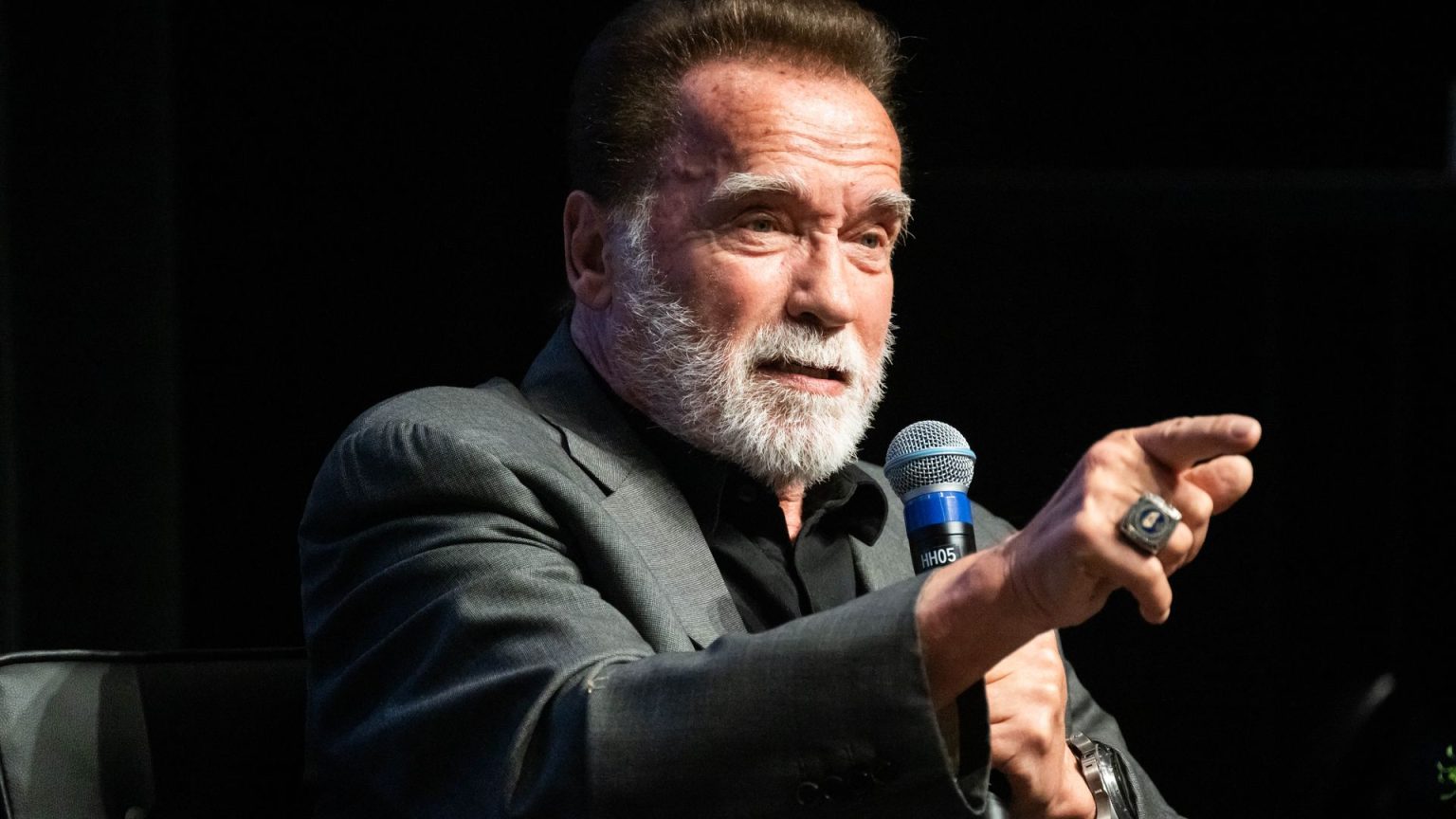 Arnold Schwarzenegger’s rarely-son reveals drastic transformation in new family picture