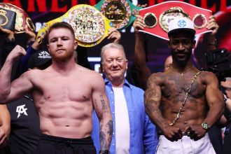 Canelo Alvarez vs. William Scull: Live round-by-round updates