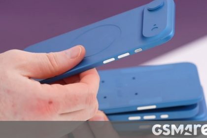 Here’s how thin the iPhone 17 Air is, in-hand