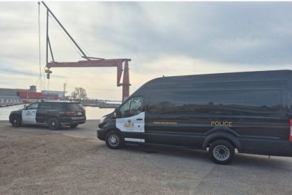 Body of missing diver recovered from water along Kingston shoreline