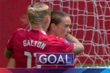 ‘Exceptional response from Manchester Utd!’ | Grace Clinton’s bullet header makes it 2-1!