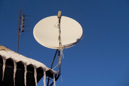 5 Reasons Why Your Business Needs Satellite Communications