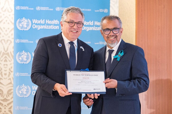 Six initiatives from the Americas awarded for their contributions to tobacco control