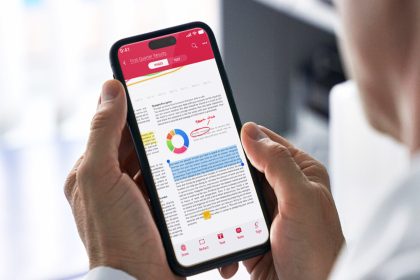 This new app turns your phone into a high quality scanner