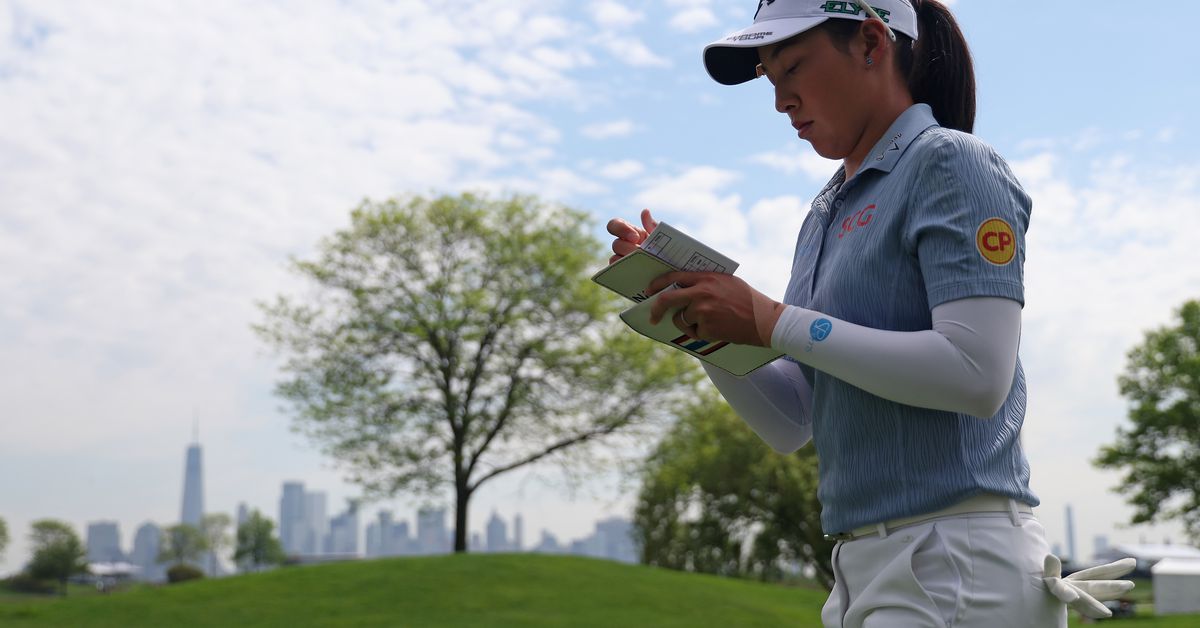 Jeeno Thitikul leads Mizuho Americas Open after first with bogey-free, 8-under round