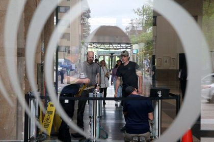 Ottawa City Hall rolling out ‘hostile’ new security measures