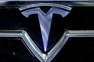 Tesla EU sales slump 52% in April: trade group
