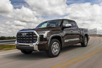 Which Toyota Model Can Tow Up To 10,000 Pounds?