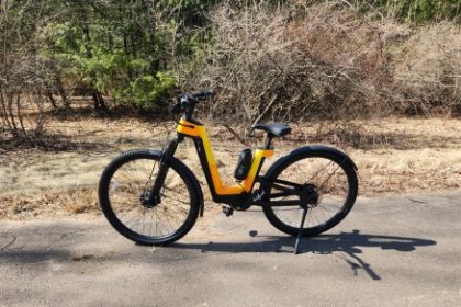 Urtopia Carbon Fusion GT: a smart e-Bike with dual power and style