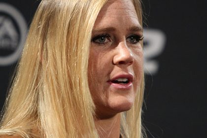 Holly Holm signs with Most Valuable Promotions for boxing return