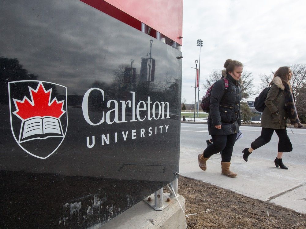 Carleton full-time faculty and librarians can strike in early May