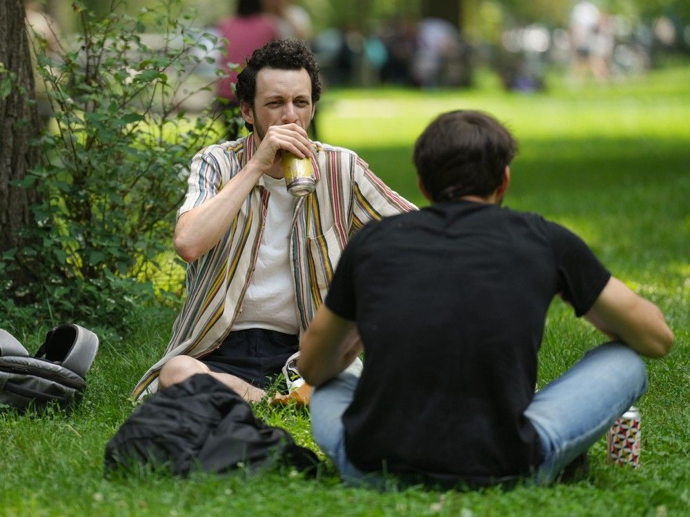 City committee to debate whether to allow alcohol in parks