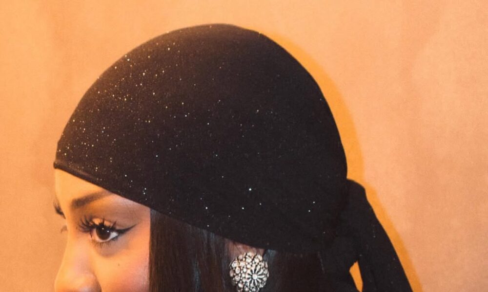 This Is How You Make a Black Glittering Scarf the Star | Tems’ Style