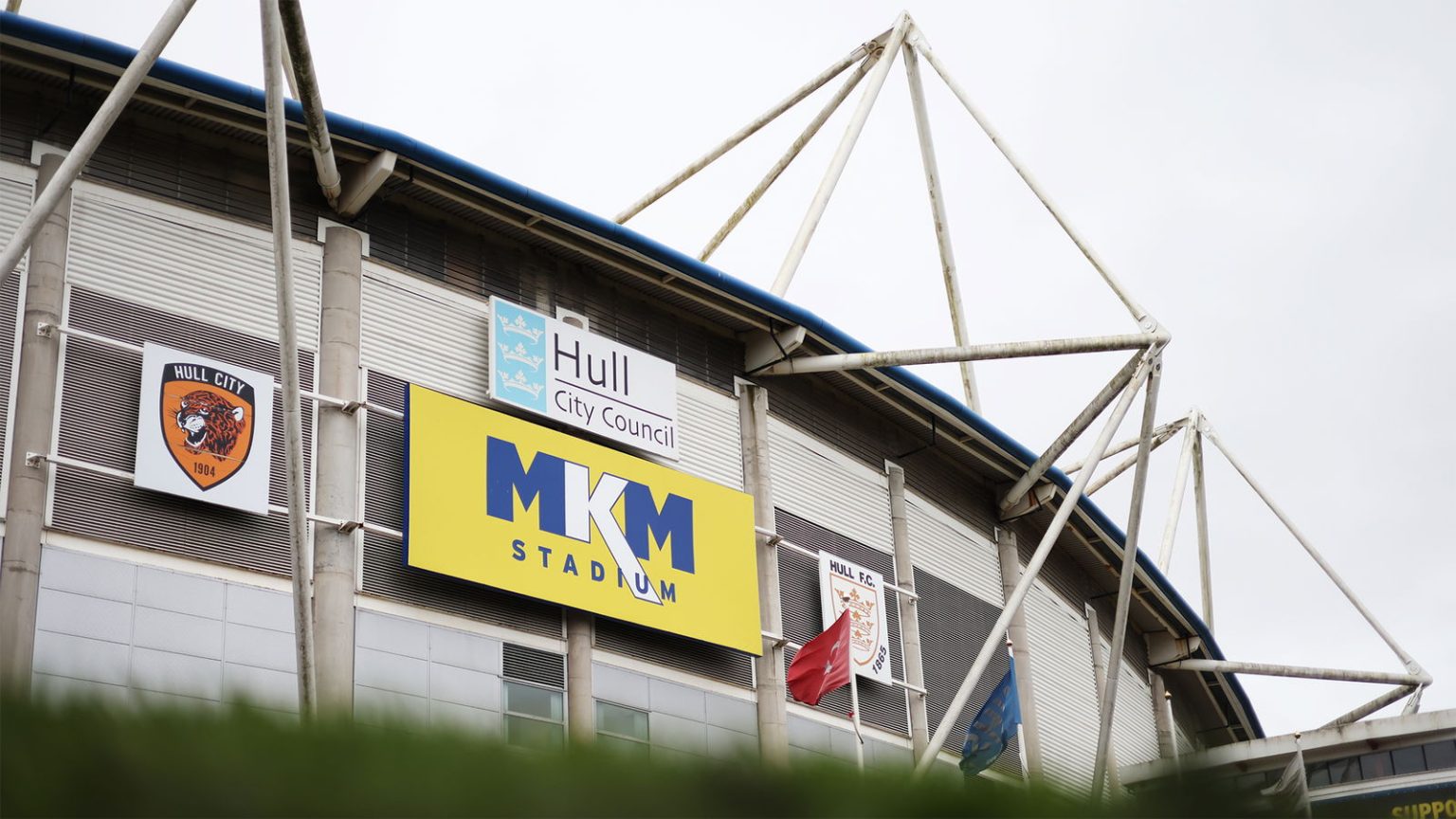 Former Newcastle United star holds talks for vacancy at Hull City