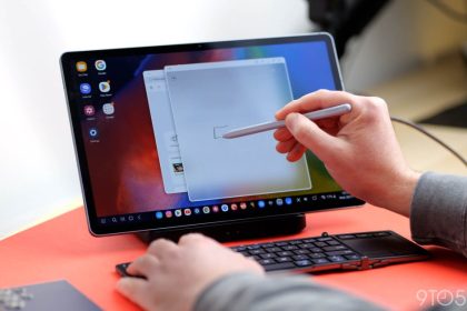 Samsung DeX redesign appears, likely using Android 16’s updated desktop mode