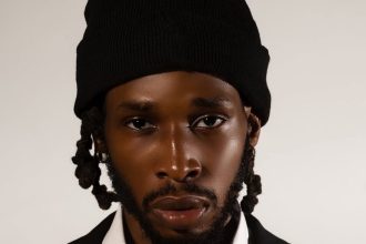 Us Lyrics by Swayvee