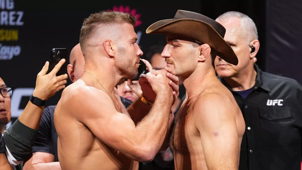 Sean Strickland shares prediction for Dricus Du Plessis vs Khamzat Chimaev title fight