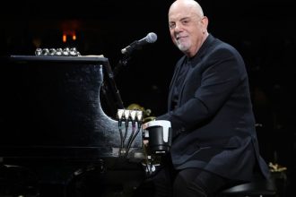 Billy Joel jokes about aging, cremation after brain disorder diagnosis