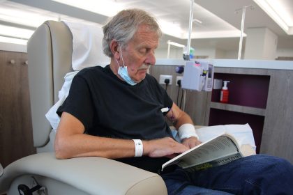 Modified FLOT Beats FOLFOX for Advanced Gastric Cancer