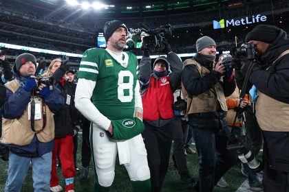 Pittsburgh Steelers Blasted for Desperate Aaron Rodgers Move