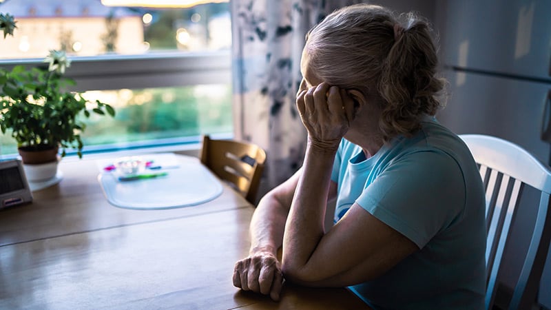 Memory, Mood Symptoms Form Feedback Loop in Older Adults